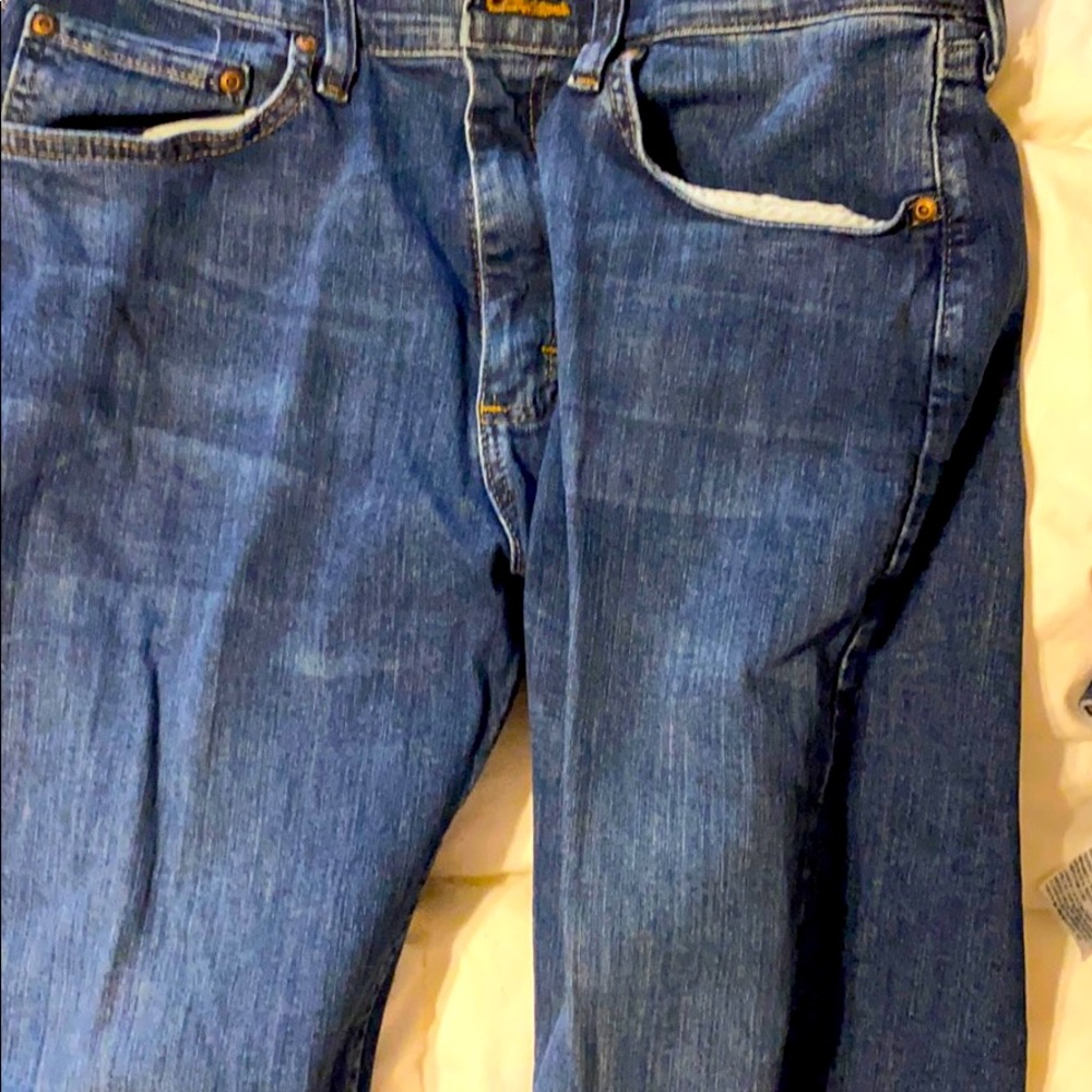Men’s Wrangler jeans.